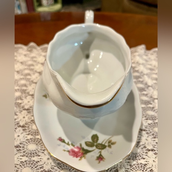 One Piece Polish Gravy Boat - Picture 3 of 7